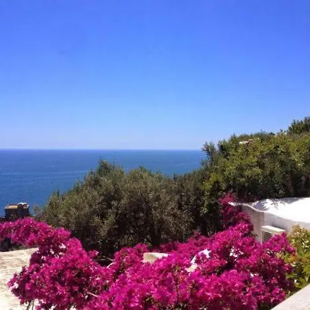 Sleeps 4 Air Con Wifi *