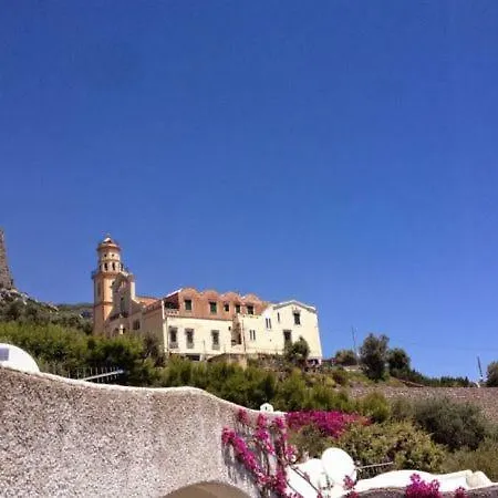 Sleeps 4 Air Con Wifi Holiday home
