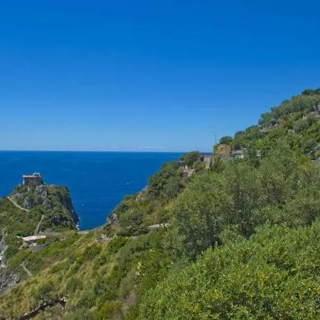 Sleeps 4 Air Con Wifi * Conca dei Marini